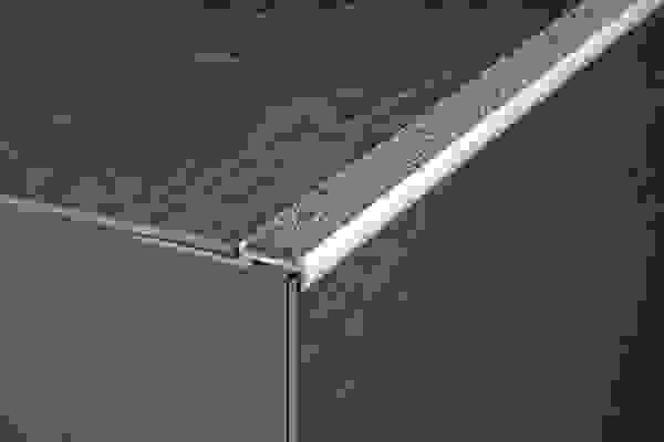 Treppenstufenprofile mit Spezialeinlage