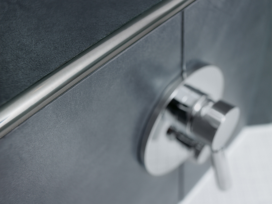 Fliesenprofile für Abschlüsse DURONDELL_DRAE-T_Alu_titan-eloxiert_Ambiente_01_Low.jpg