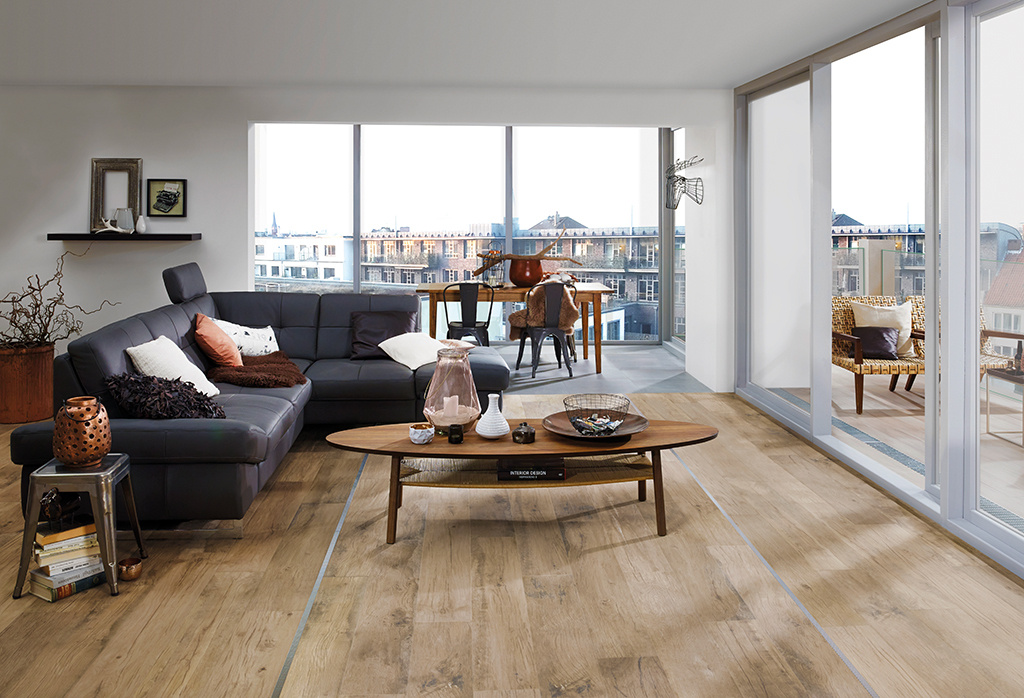 fliesenprofile-zur-dekoration-duralis-relief-line_DURALIS_Relief-line_Wohnzimmer_Low.jpg