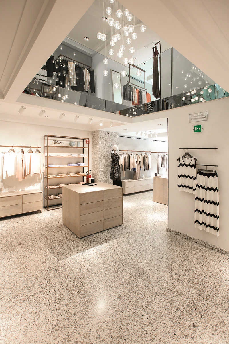 falconeri - firenze - custom - retail 11.jpg