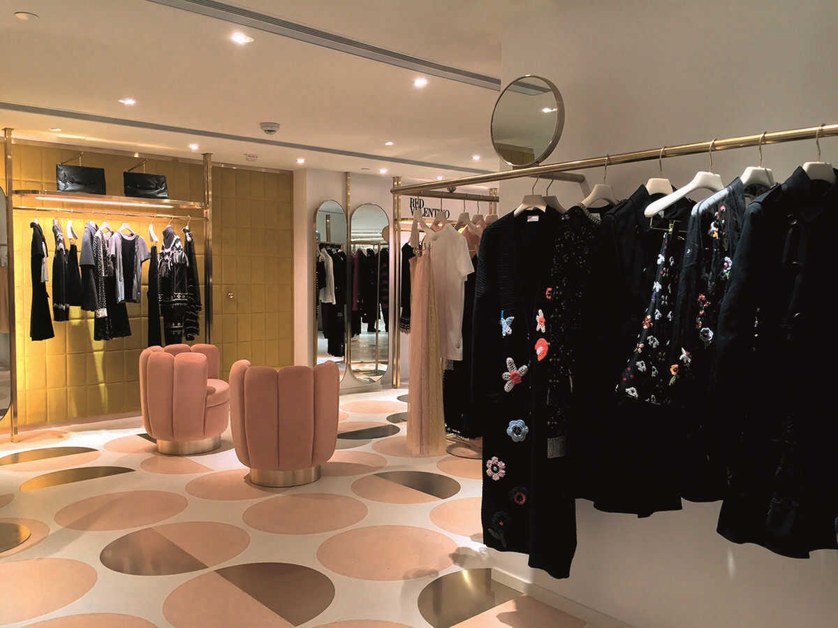 red valentino store - shenzen china - SB 135 136 - retail 2 ok.jpg